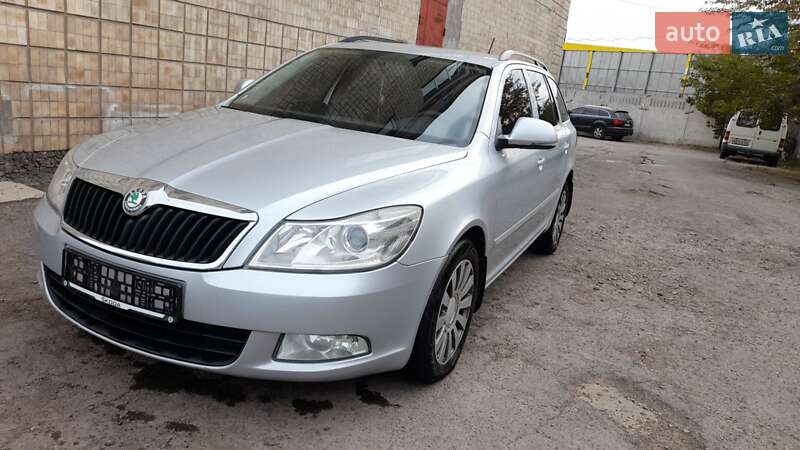Универсал Skoda Octavia 2011 в Виннице