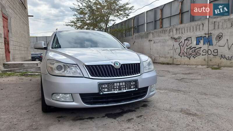 Универсал Skoda Octavia 2011 в Виннице