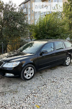 Універсал Skoda Octavia 2011 в Вишгороді