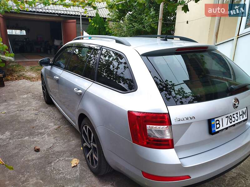 Универсал Skoda Octavia 2015 в Полтаве
