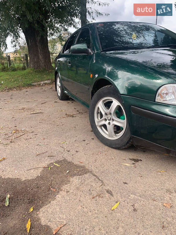 Ліфтбек Skoda Octavia 2000 в Дрогобичі