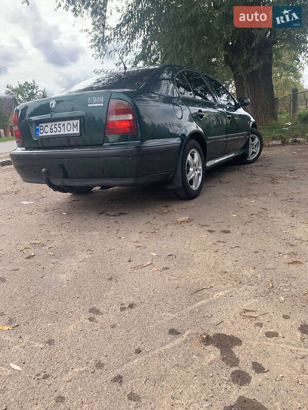 Ліфтбек Skoda Octavia 2000 в Дрогобичі