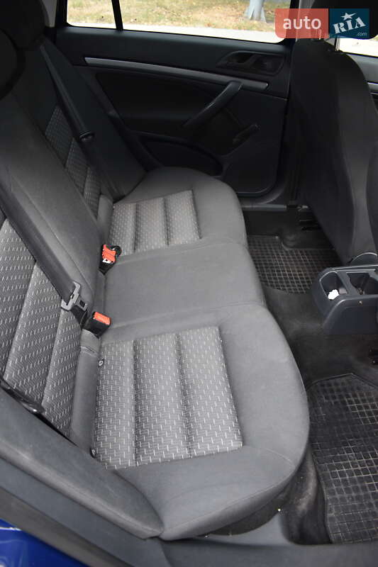 Універсал Skoda Octavia 2011 в Черкасах