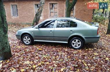 Лифтбек Skoda Octavia 2002 в Богодухове