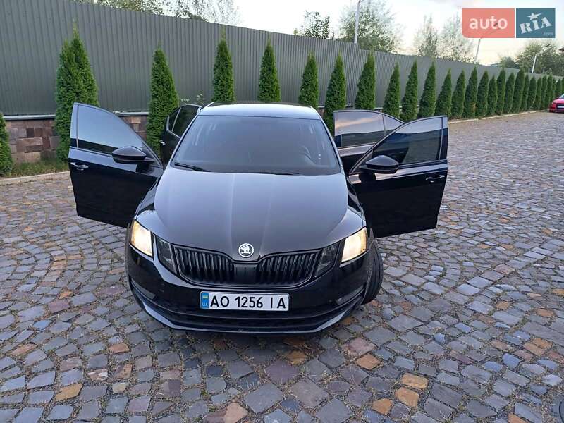 Лифтбек Skoda Octavia 2017 в Мукачево