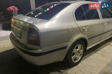 Лифтбек Skoda Octavia 2004 в Самборе