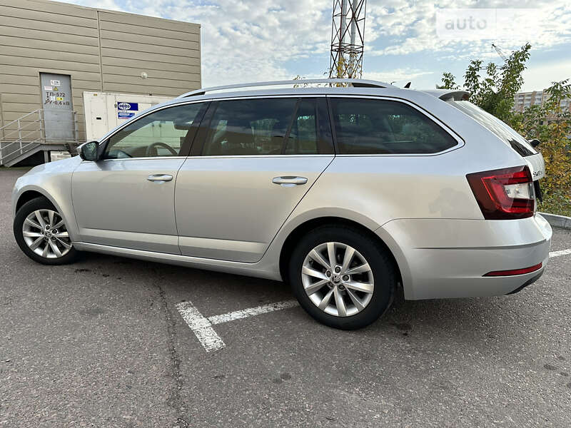 Універсал Skoda Octavia 2017 в Рівному