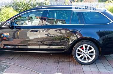 Универсал Skoda Octavia 2014 в Бобровице