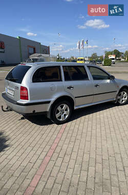Універсал Skoda Octavia 2000 в Виноградові