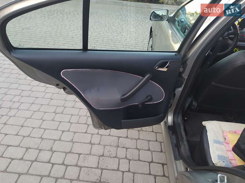 Ліфтбек Skoda Octavia 2008 в 