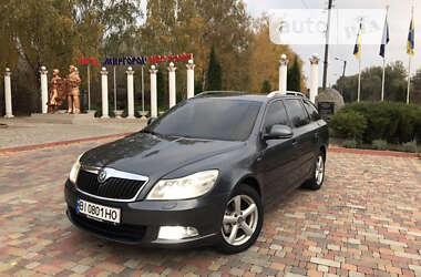 Универсал Skoda Octavia 2009 в Миргороде