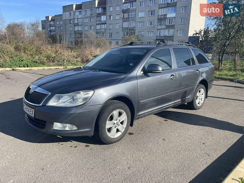 Универсал Skoda Octavia 2011 в Стрые
