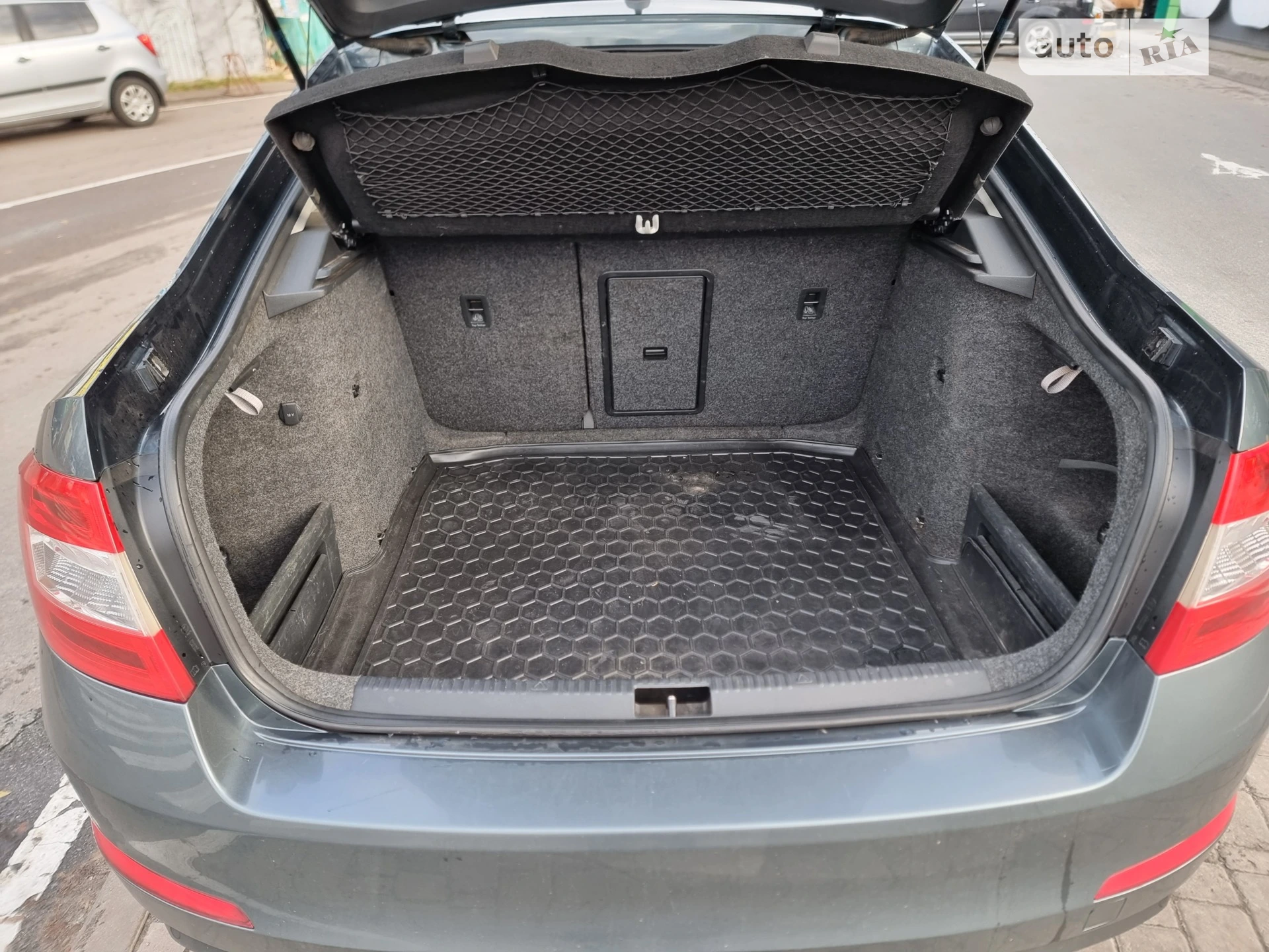 Skoda Octavia 2015 VIN TMBAJ7NE6G0033237 фото оголошення 8 з 27
