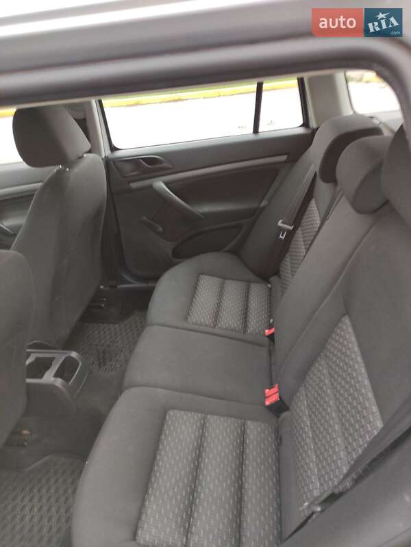 Универсал Skoda Octavia 2012 в Ичне