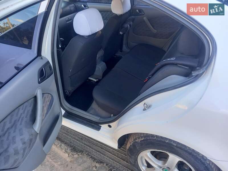 Ліфтбек Skoda Octavia 1999 в Мерефа