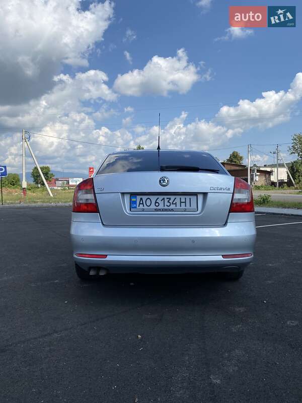 Лифтбек Skoda Octavia 2009 в Иршаве