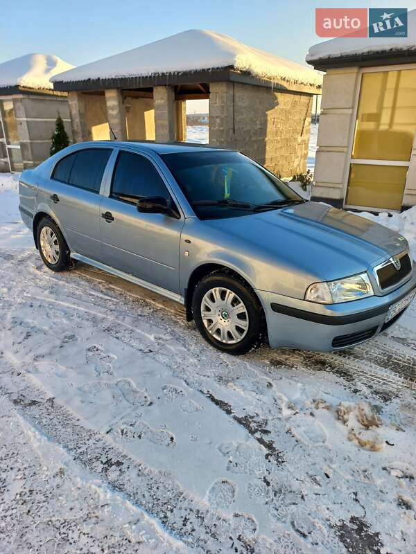 Ліфтбек Skoda Octavia 2003 в Яворові
