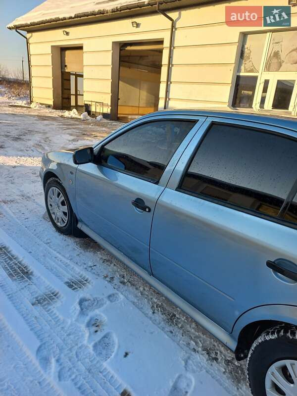 Ліфтбек Skoda Octavia 2003 в Яворові