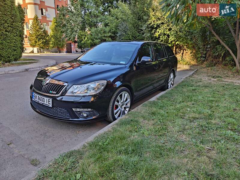 Універсал Skoda Octavia 2010 в Запоріжжі