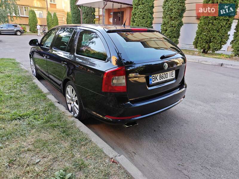 Універсал Skoda Octavia 2010 в Запоріжжі