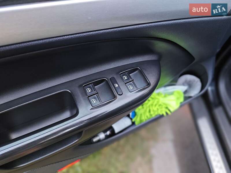 Універсал Skoda Octavia 2010 в Запоріжжі