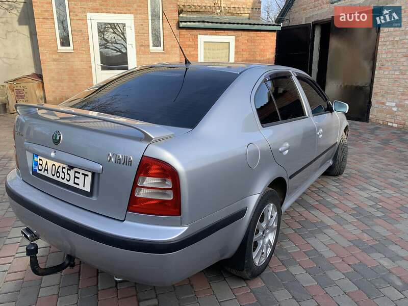 Лифтбек Skoda Octavia 2008 в Бобринце