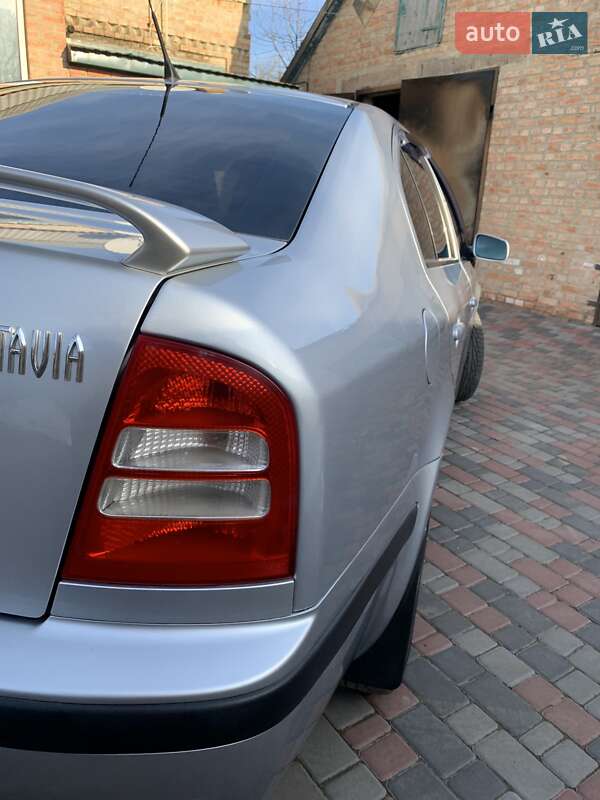 Лифтбек Skoda Octavia 2008 в Бобринце