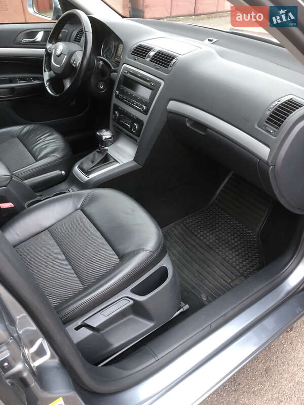 Універсал Skoda Octavia 2012 в Луцьку