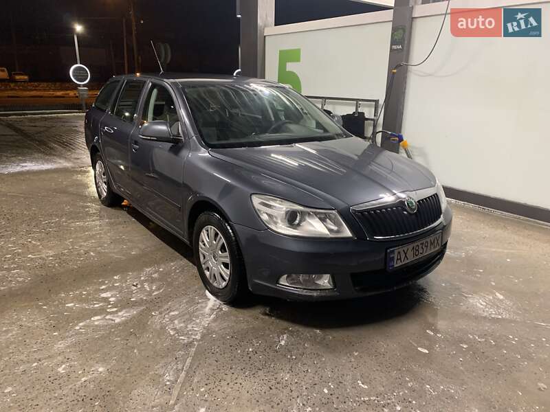 Универсал Skoda Octavia 2010 в 