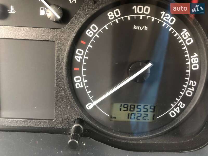 Лифтбек Skoda Octavia 2003 в Луцке