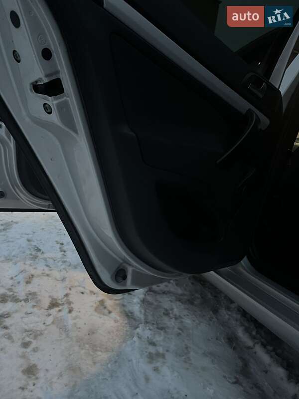 Универсал Skoda Octavia 2005 в Чернигове