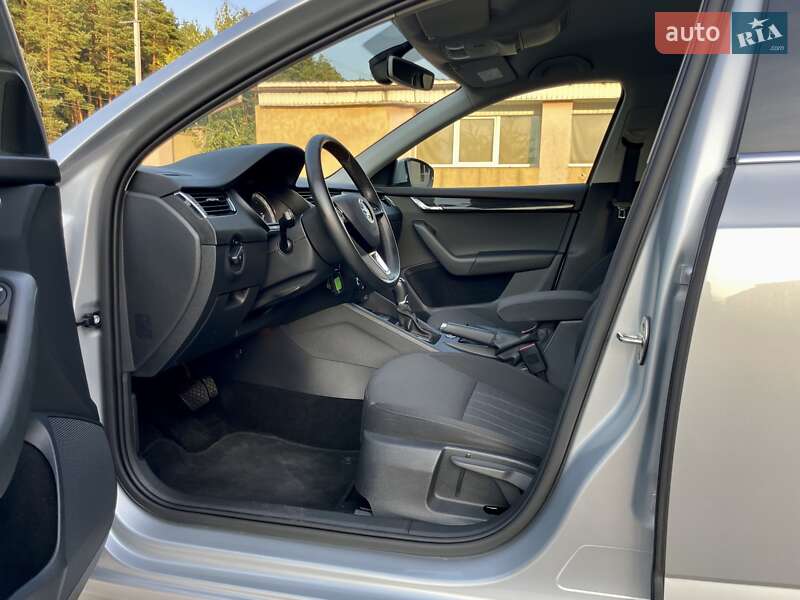 Універсал Skoda Octavia 2019 в Луцьку