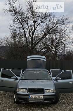 Лифтбек Skoda Octavia 2002 в Рахове