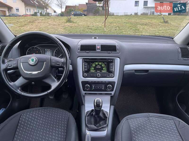 Універсал Skoda Octavia 2011 в Борщеві
