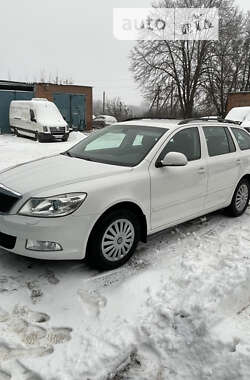 Універсал Skoda Octavia 2009 в Харкові