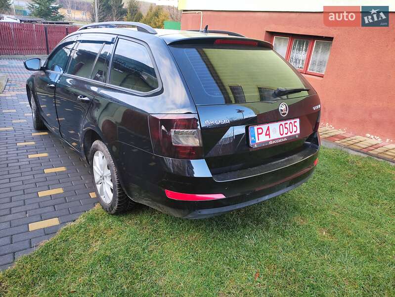 Универсал Skoda Octavia 2016 в Жовкве