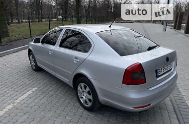 Лифтбек Skoda Octavia 2012 в Кропивницком