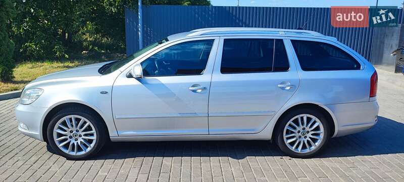 Универсал Skoda Octavia 2009 в Ровно