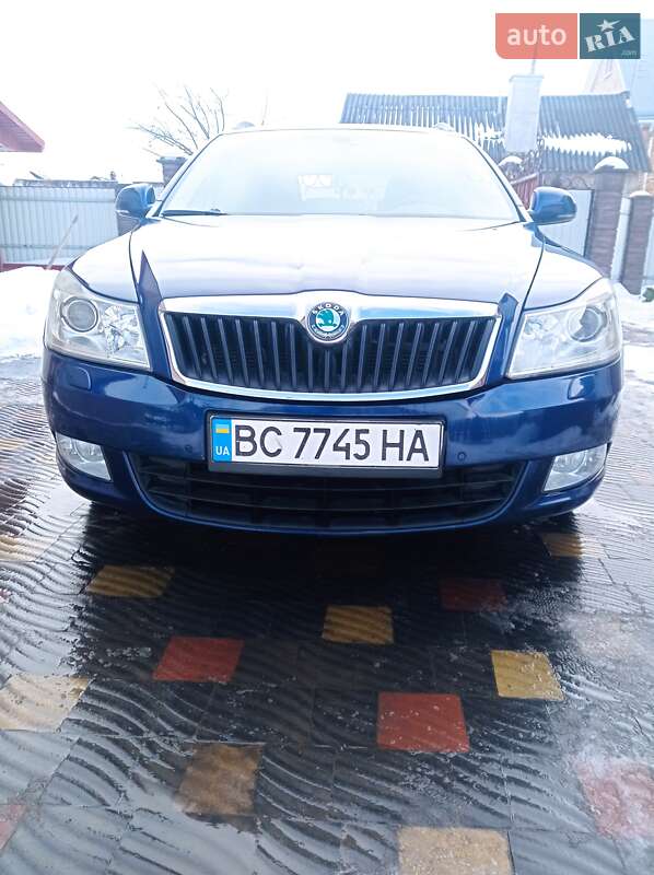 Універсал Skoda Octavia 2012 в Буську