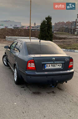 Лифтбек Skoda Octavia 2004 в Киеве