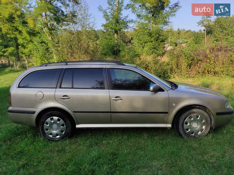 Универсал Skoda Octavia 2005 в Могилев-Подольске