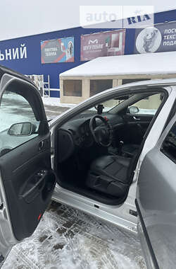 Лифтбек Skoda Octavia 2004 в Хусте