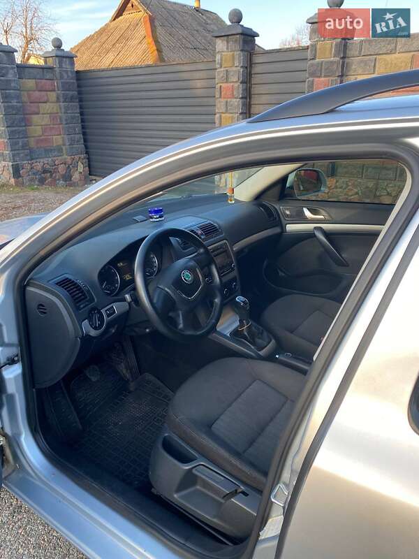 Универсал Skoda Octavia 2012 в Киеве фото 9 Универсал Skoda Octavia 2012 в Киеве