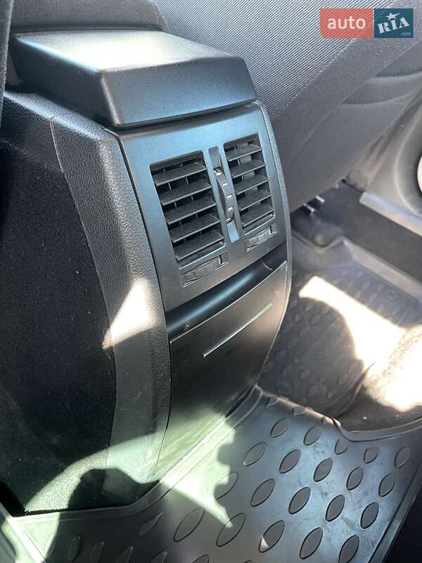 Універсал Skoda Octavia 2012 в Каневі