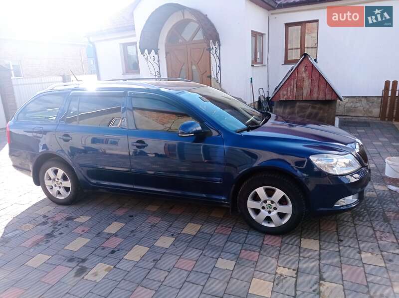 Універсал Skoda Octavia 2012 в Буську