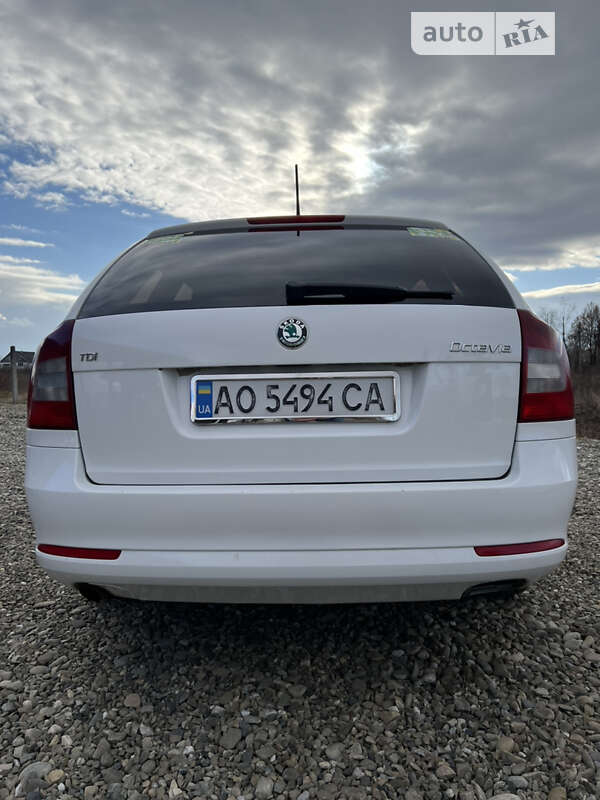 Універсал Skoda Octavia 2012 в Тячеві