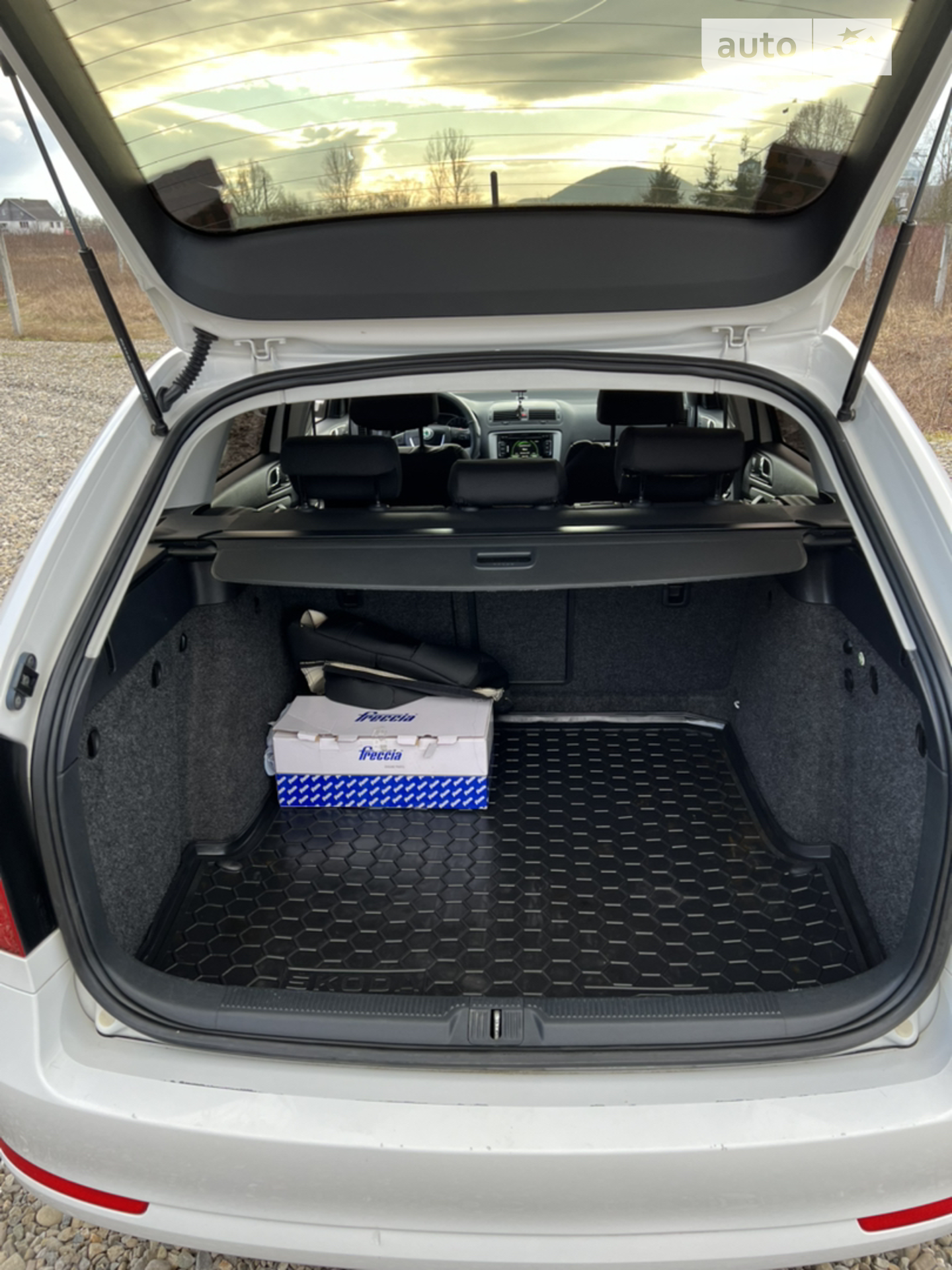 2012 Skoda Octavia - мініатюра 13