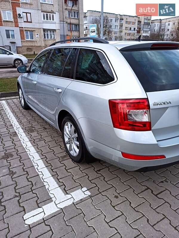 Універсал Skoda Octavia 2015 в Шептицькому
