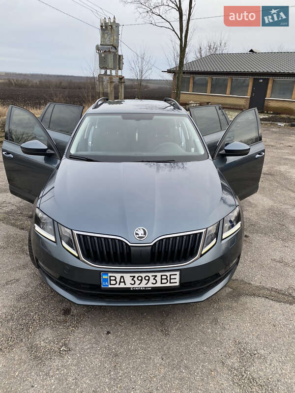 Універсал Skoda Octavia 2019 в Кропивницькому