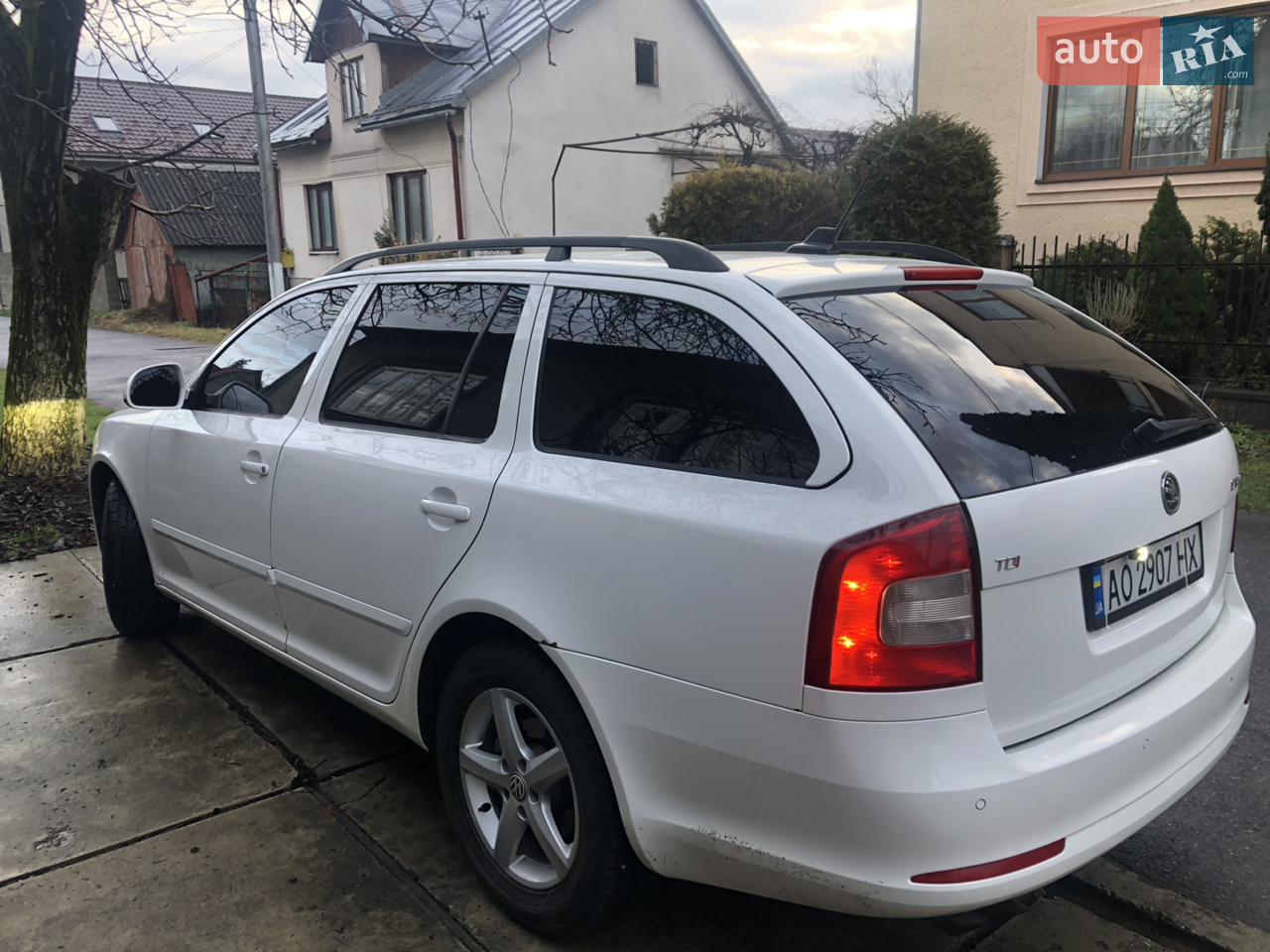 2010 Skoda Octavia - мініатюра 17